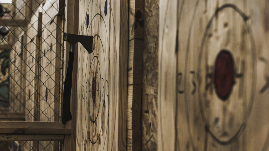 Building your axe throwing target